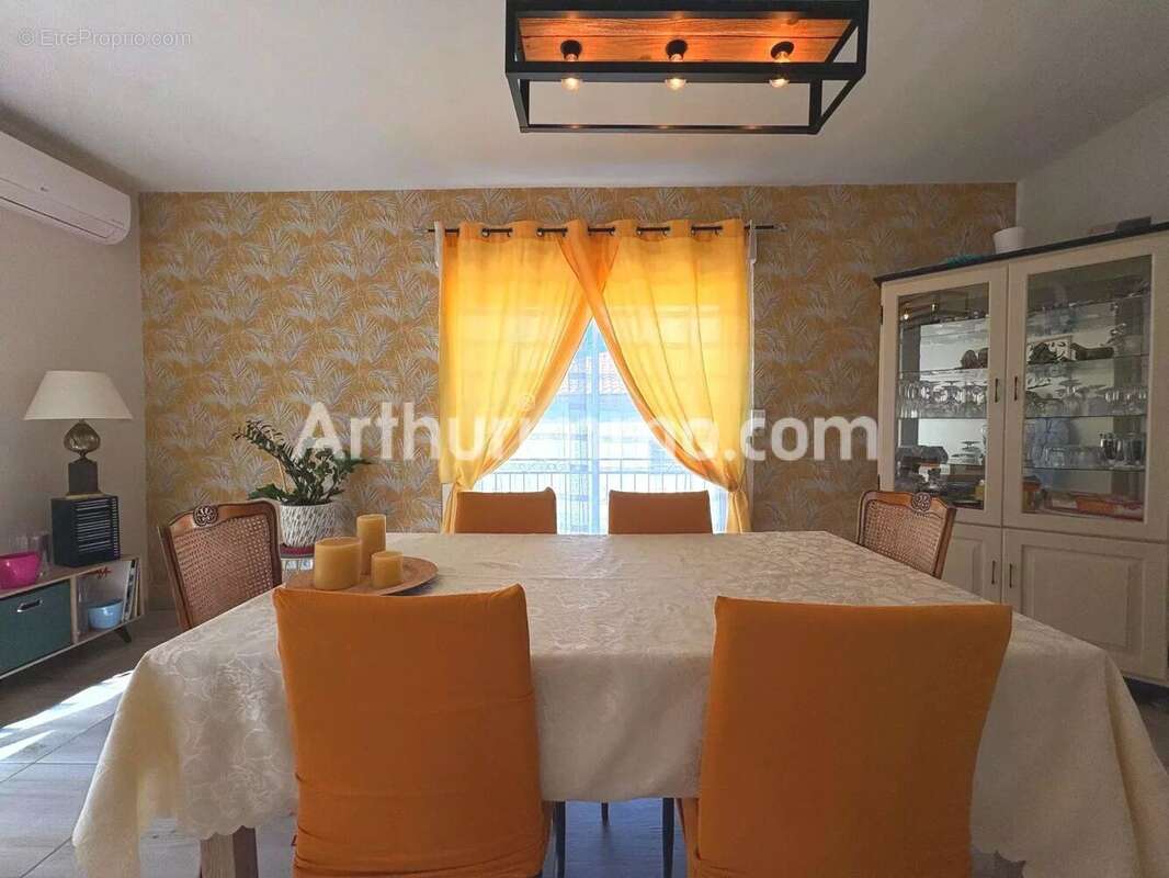 Maison à SAINT-CHINIAN