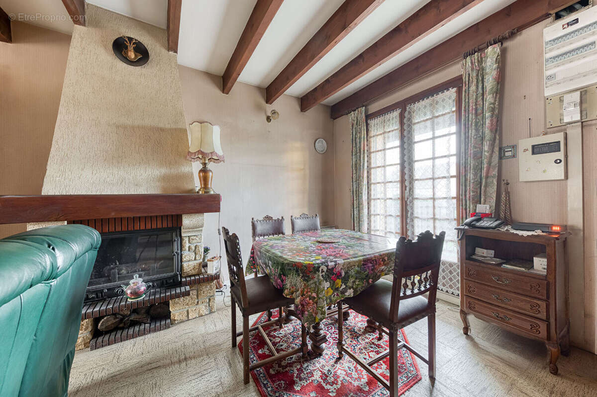 Maison à PONTAULT-COMBAULT