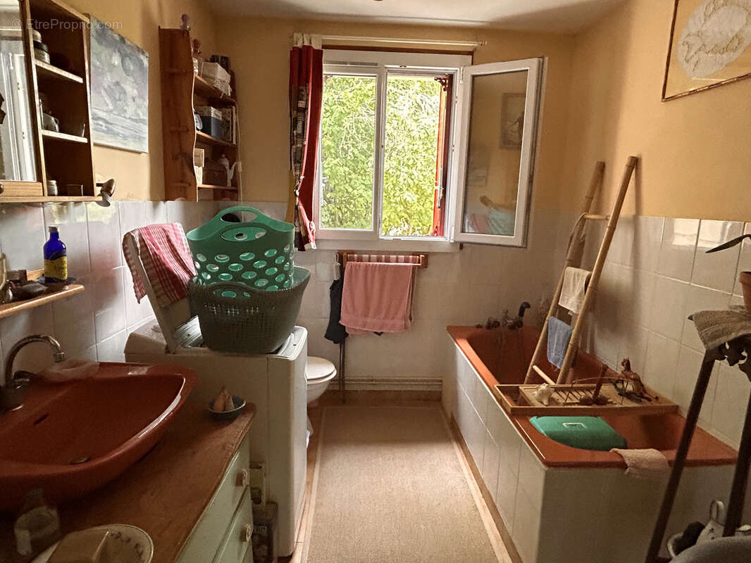 Maison à LA FORET-DU-TEMPLE