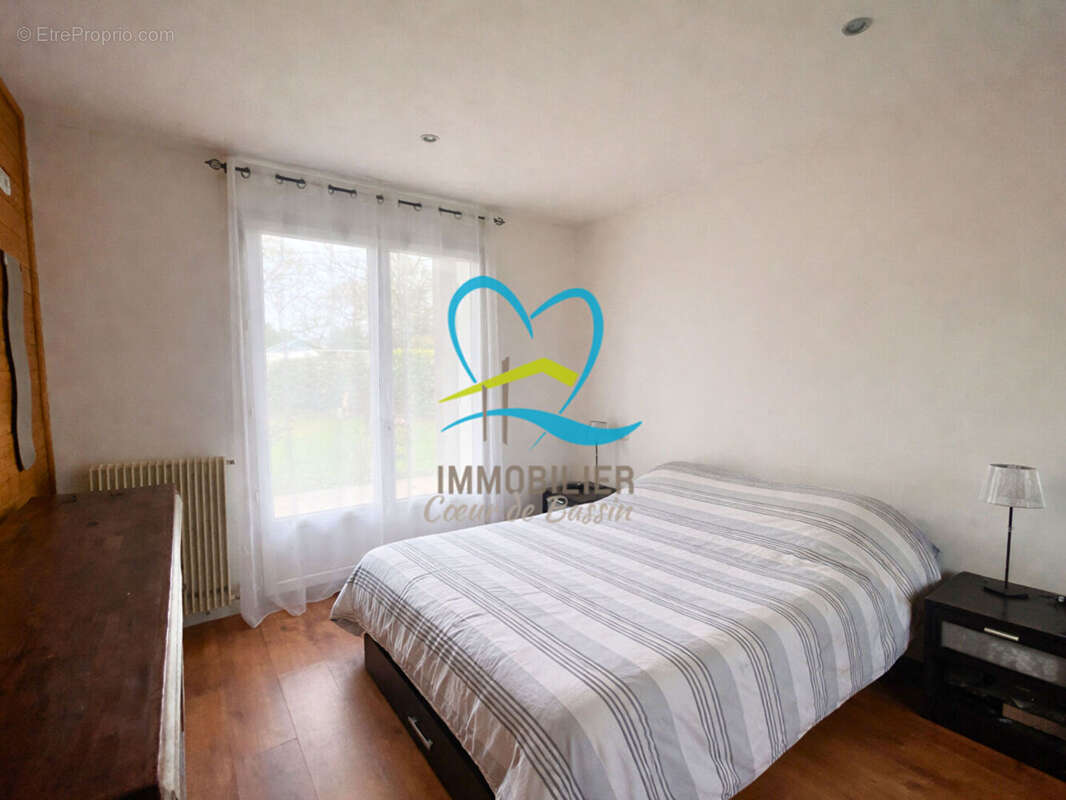 Maison Andernos Les Bains 8 pièce(s) 150 m2 - photo 8