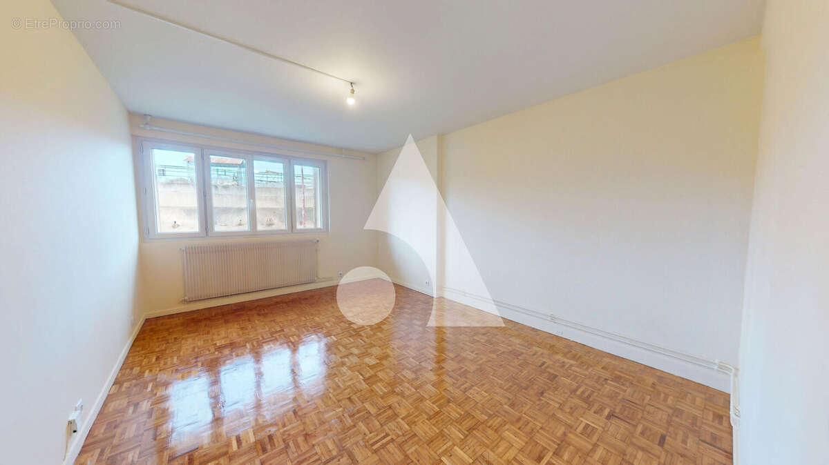 Appartement à JUVISY-SUR-ORGE