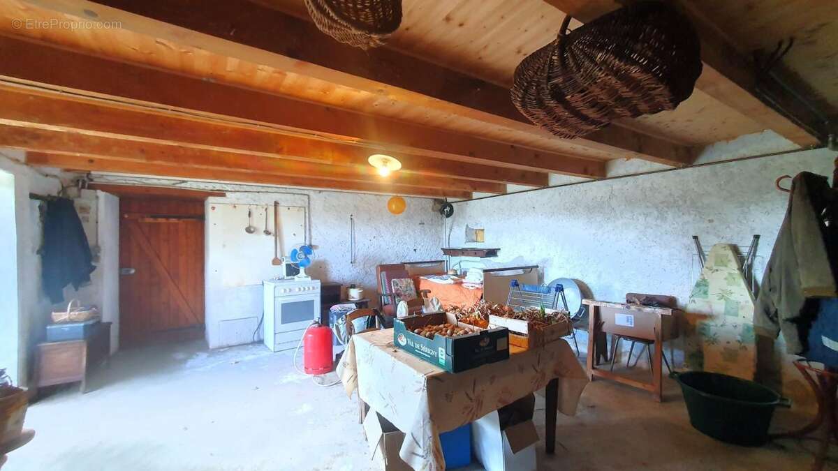 Maison à LA SALVETAT-PEYRALES