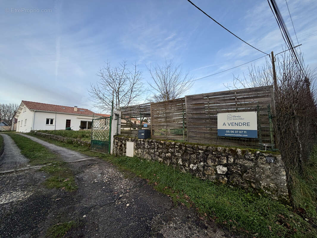 Maison à BLANQUEFORT