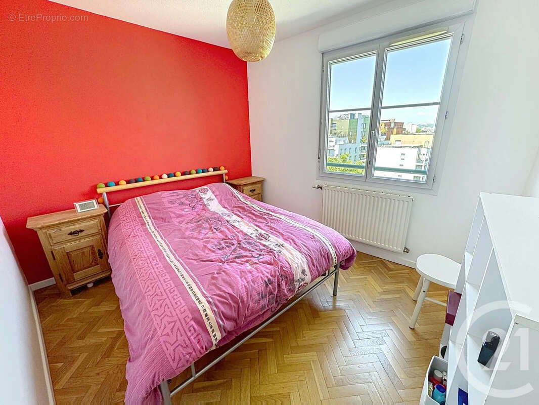 Appartement à LYON-8E
