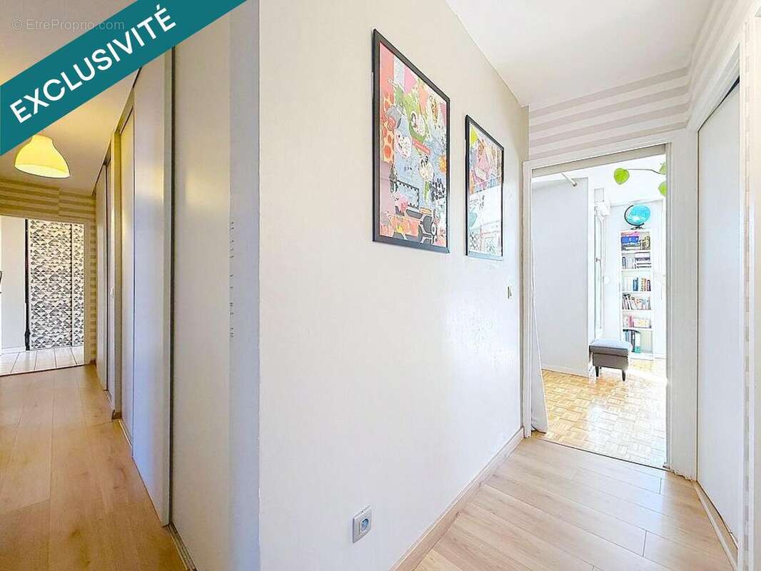 Photo 5 - Appartement à VILLEURBANNE