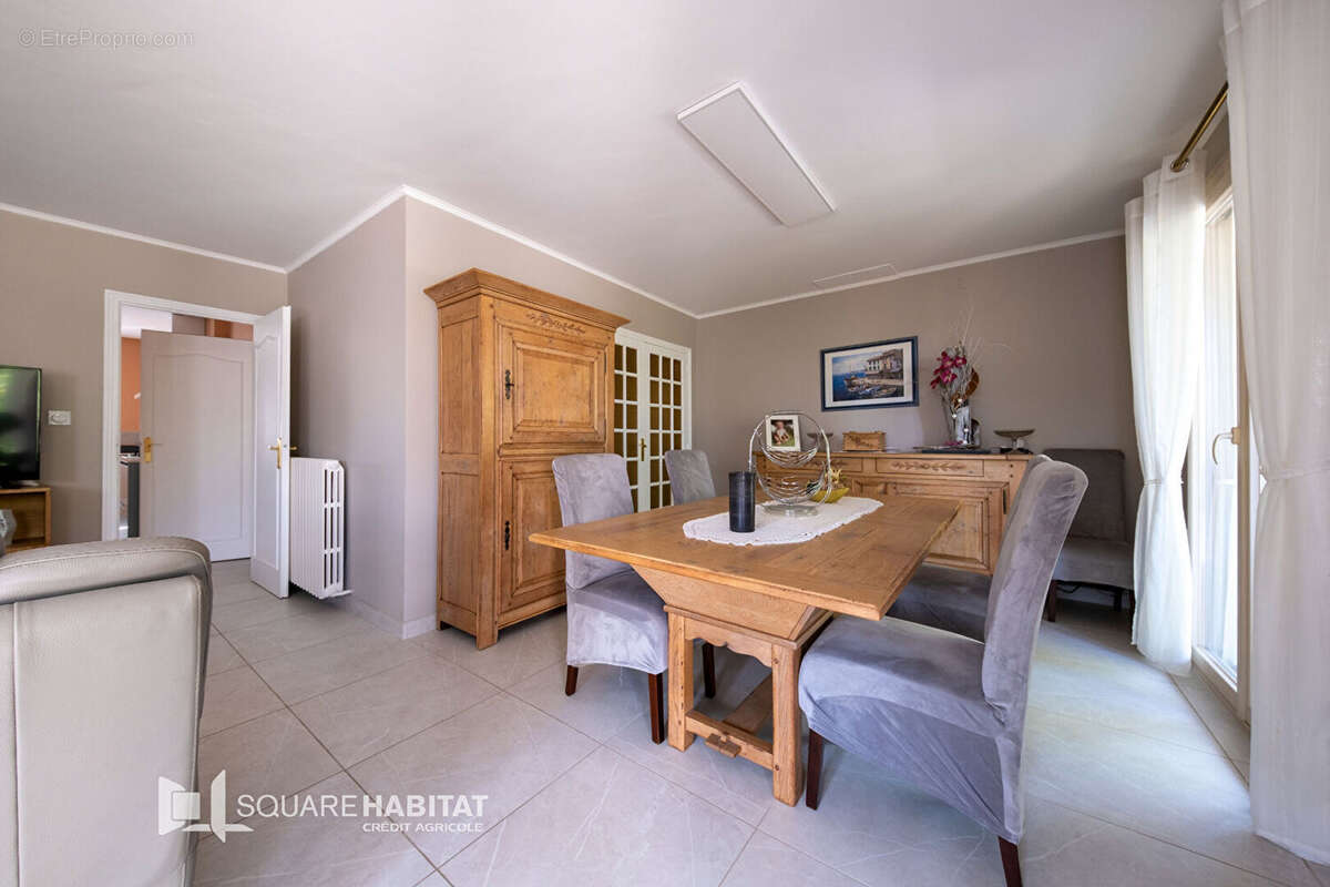 Maison à LA SALVETAT-SAINT-GILLES