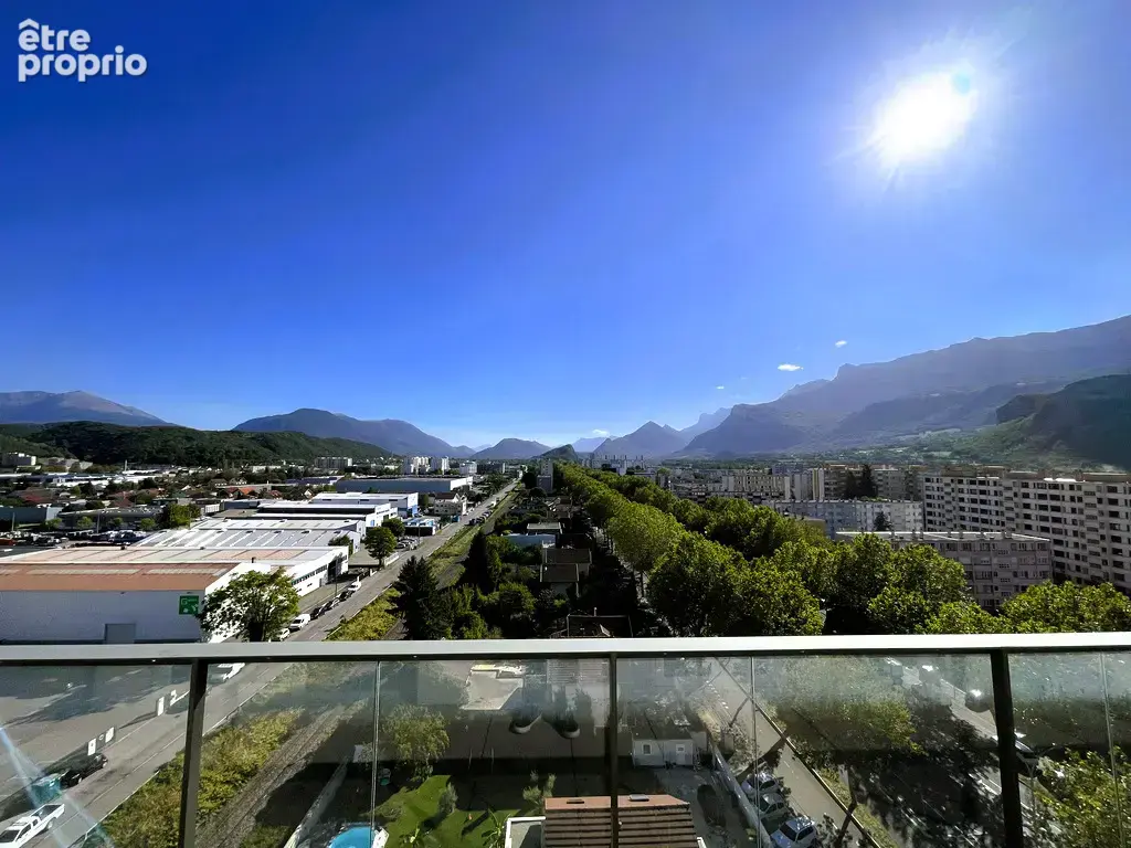 Appartement T3 terrasse et garage - photo 10