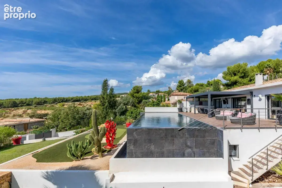 A vendre la cadiere d'azur 83740 luxueuse villa contemporaine avec vue mer - photo 6