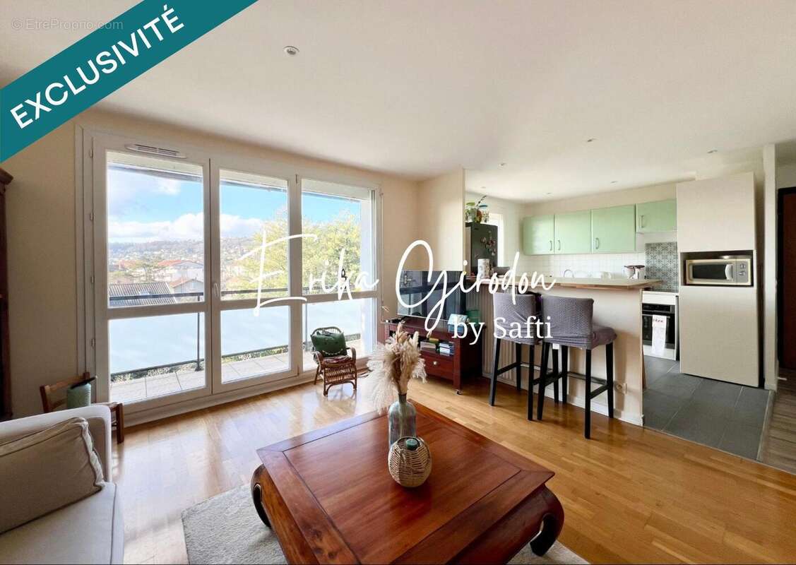 Photo 2 - Appartement à MIRIBEL