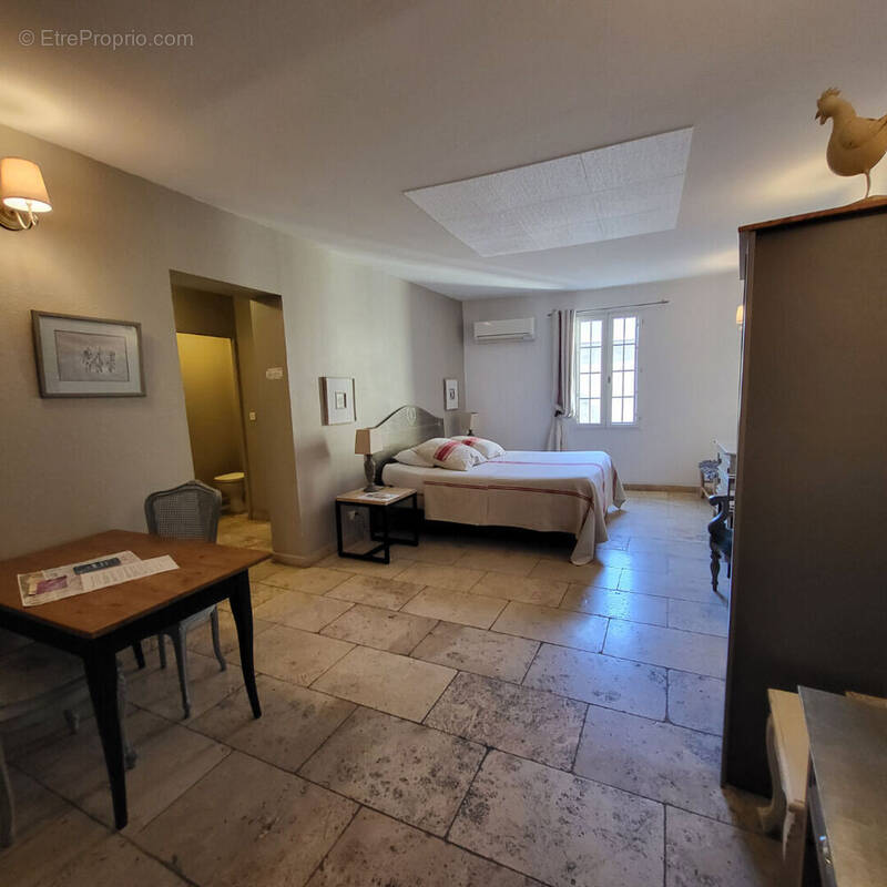 Appartement à L'ISLE-SUR-LA-SORGUE