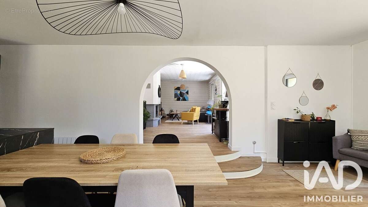 Maison 125 m² à Saint-Medard-Sur-Ille  - photo 3