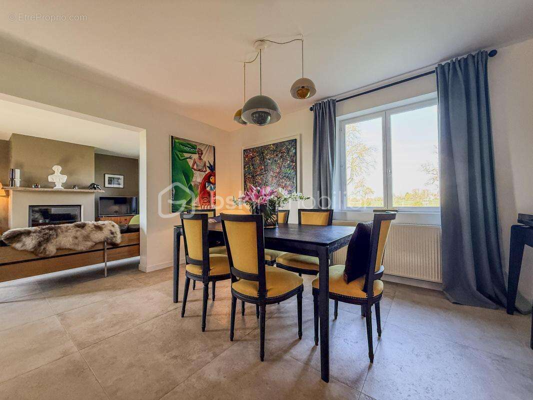 Maison à PONT-L'EVEQUE