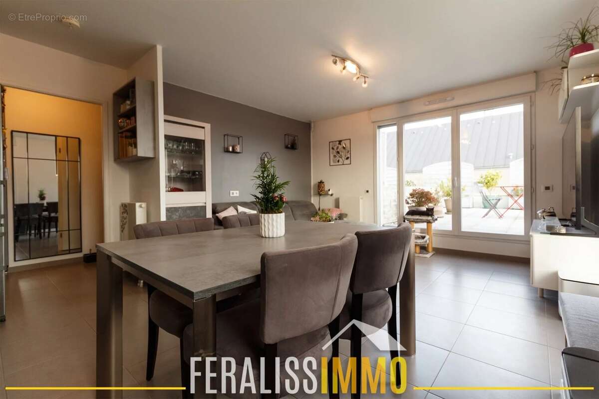 Appartement à JOUY-LE-MOUTIER