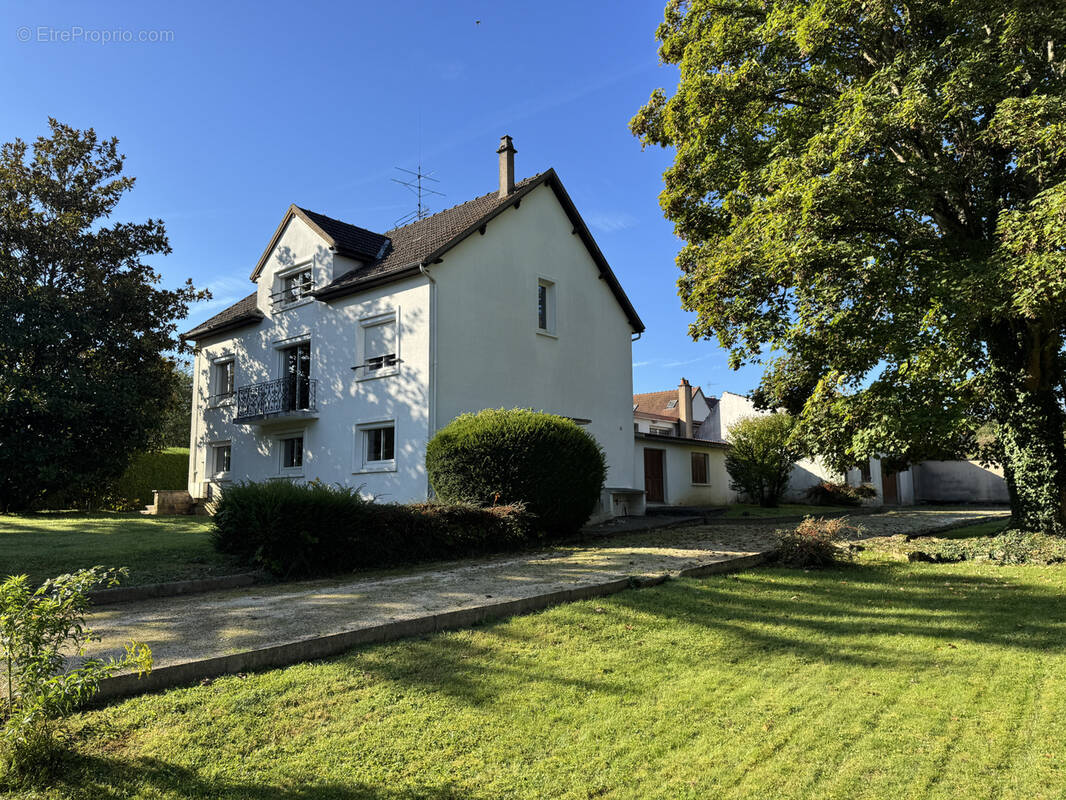 Maison à CLAMECY
