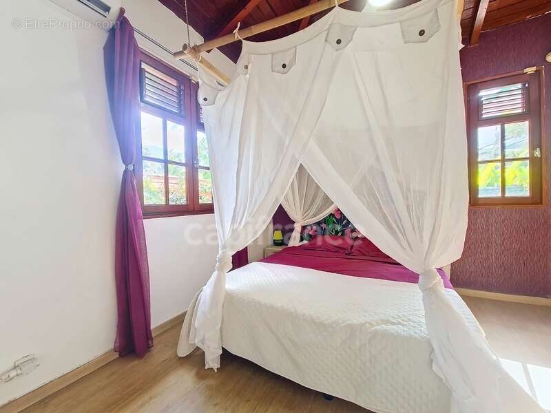 Dpt Guadeloupe (971), à vendre SAINT-FRANCOIS, villa 3 suites avec piscine et jacuzzi - photo 11