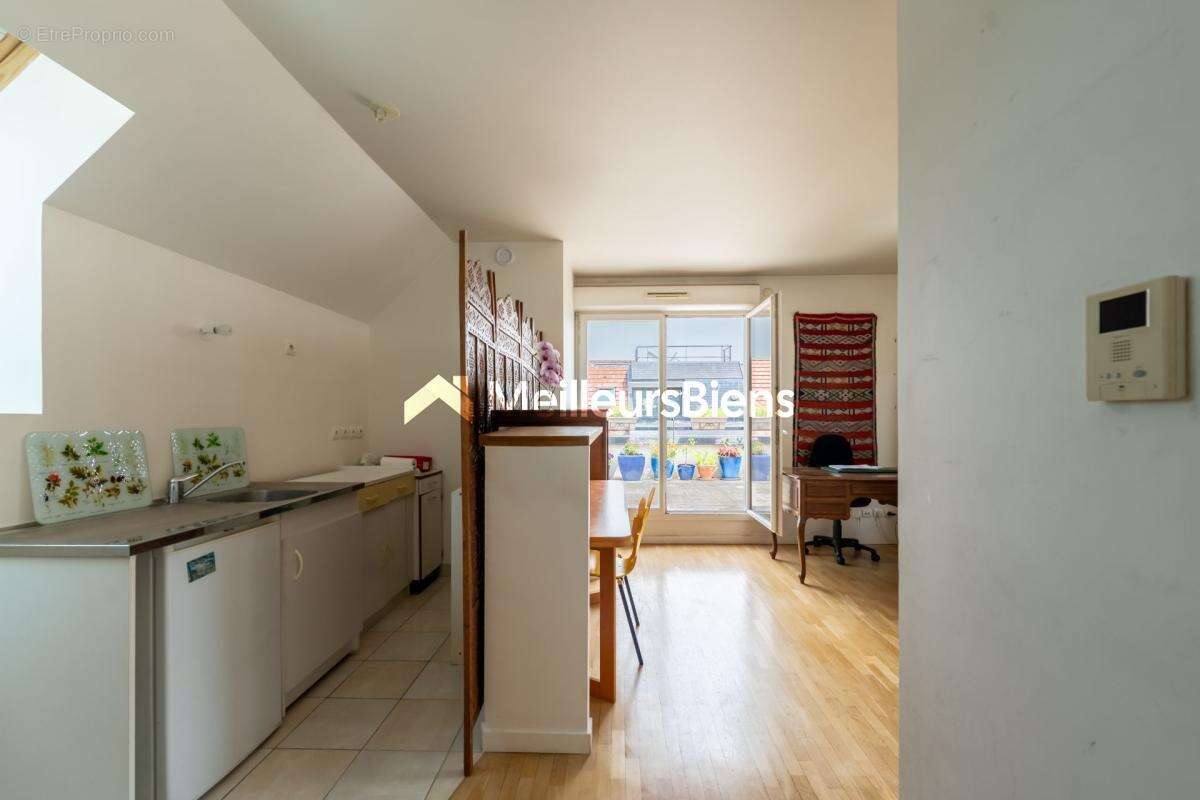 Appartement à SAINT-MAUR-DES-FOSSES