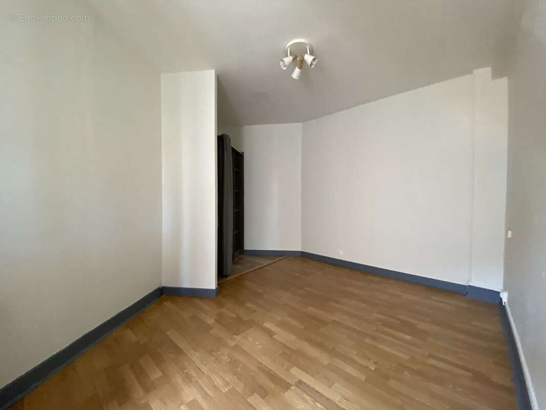 Appartement 47 m² à Pau  - photo 2