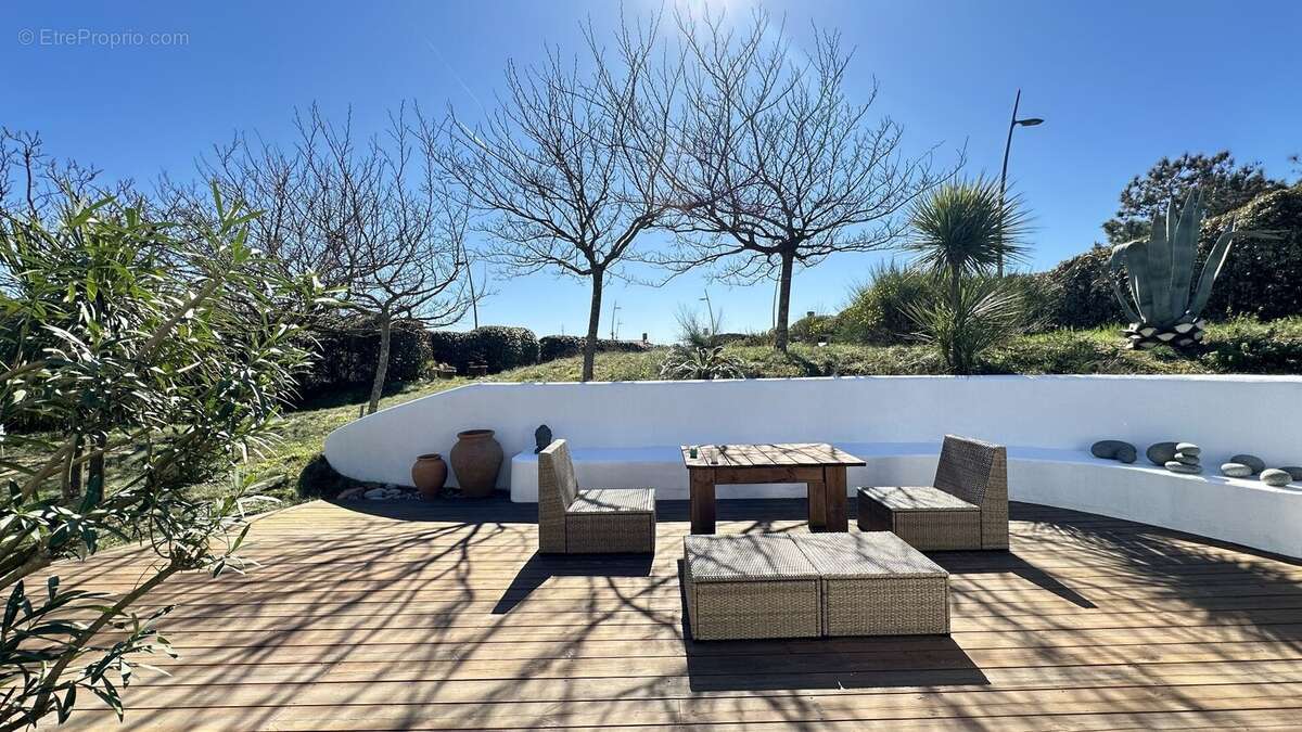 Maison de plage de type t6 de 170 m2 sur un terrain de 1592 m2 - photo 25