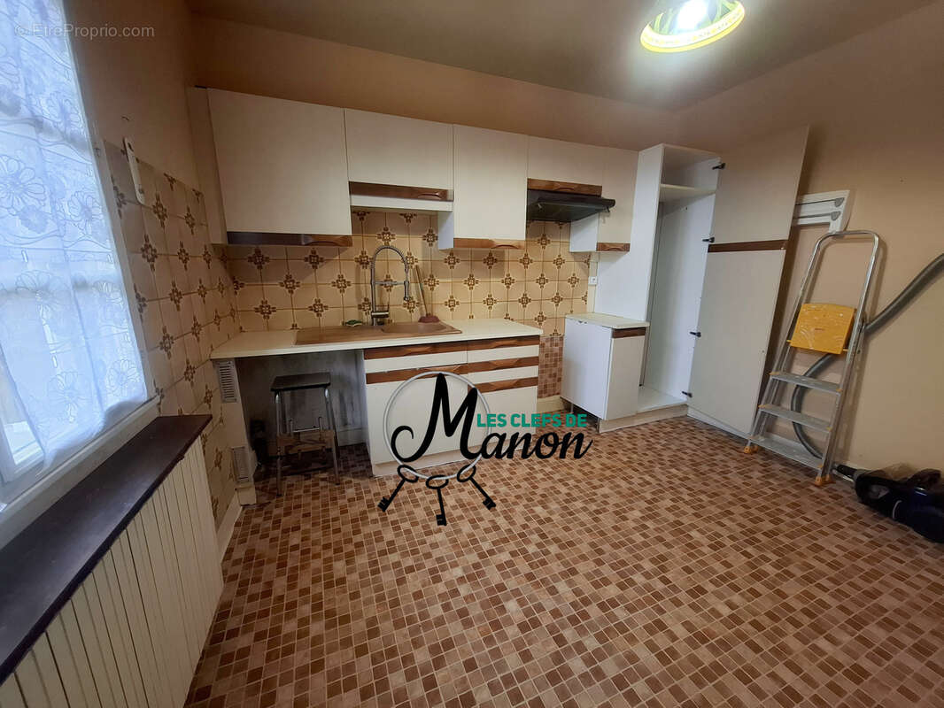 Maison à BESSINES-SUR-GARTEMPE