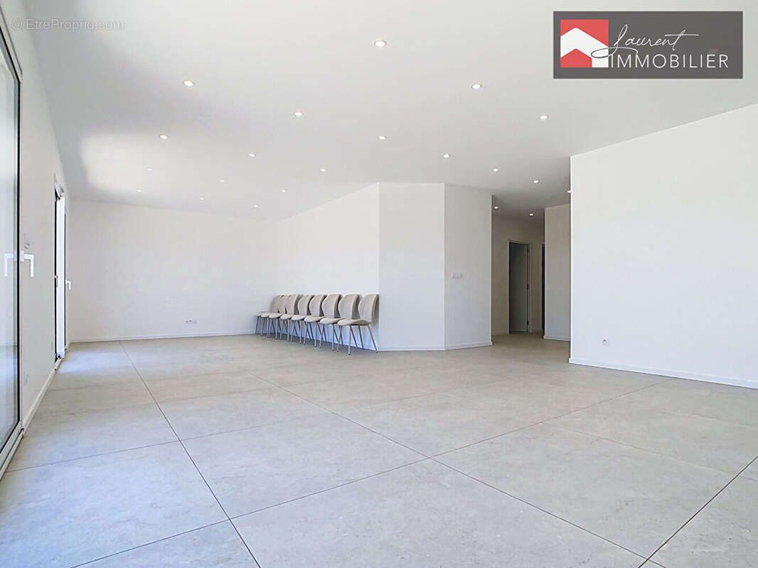 À vendre Villa neuve de plain-pied à BRUAILLES (71500) - photo 6
