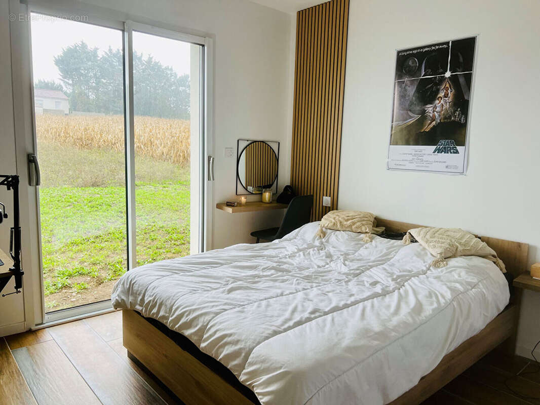 Maison à SAINT-NAZAIRE-SUR-CHARENTE