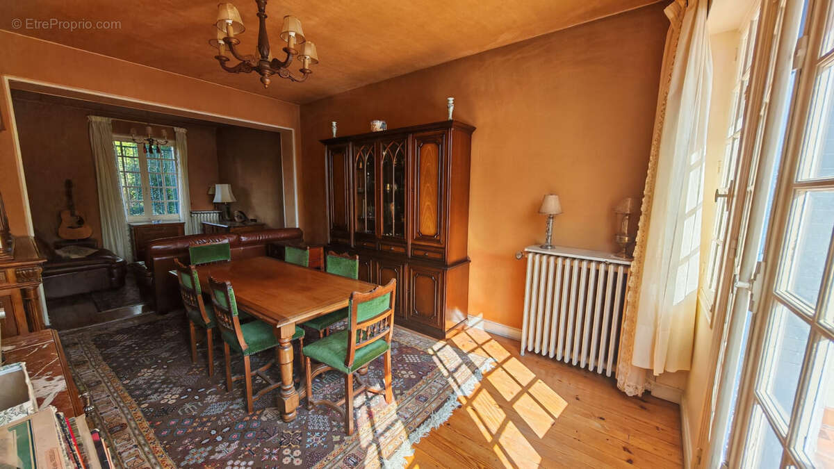 Maison à CLERMONT-FERRAND