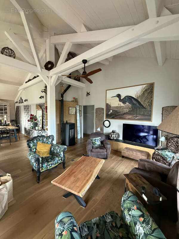 Maison à SAINT-AGOULIN