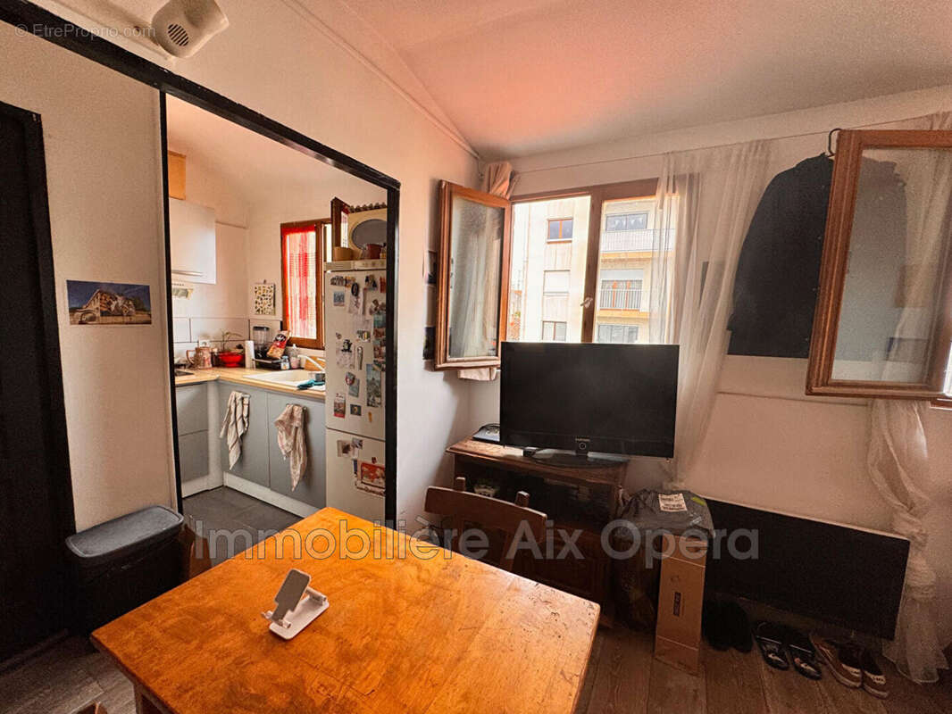 Appartement à MARSEILLE-5E
