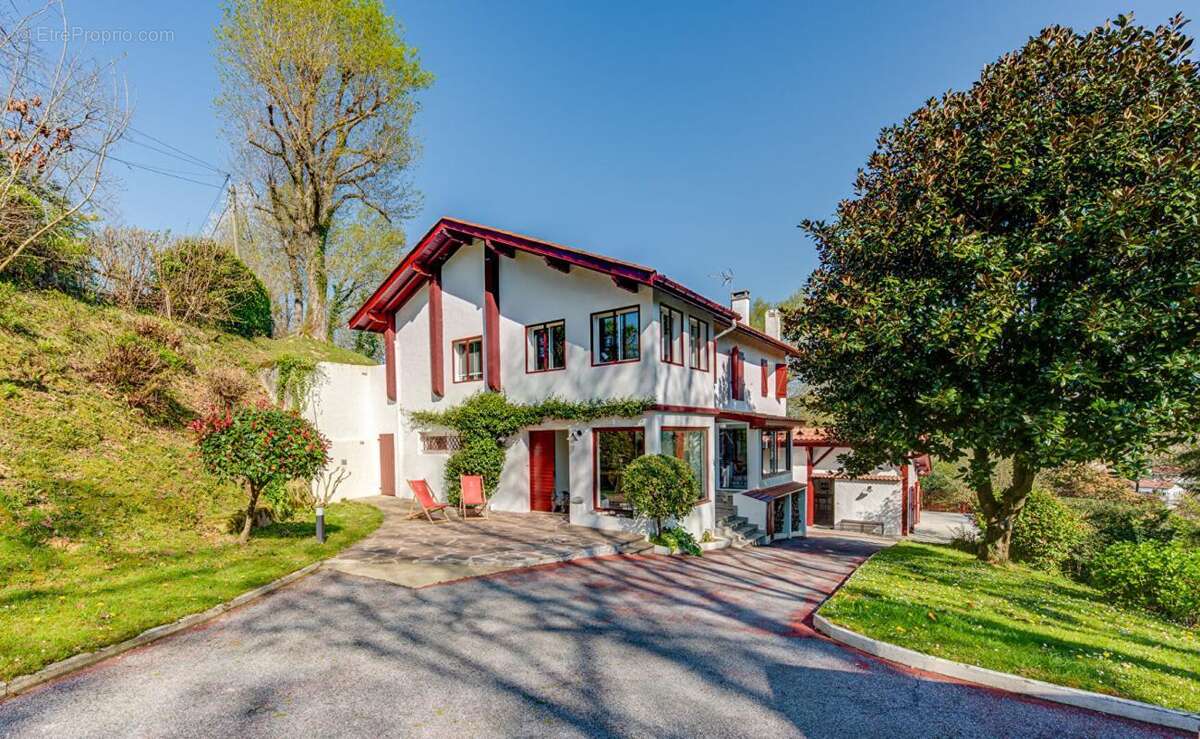Maison à ARCANGUES
