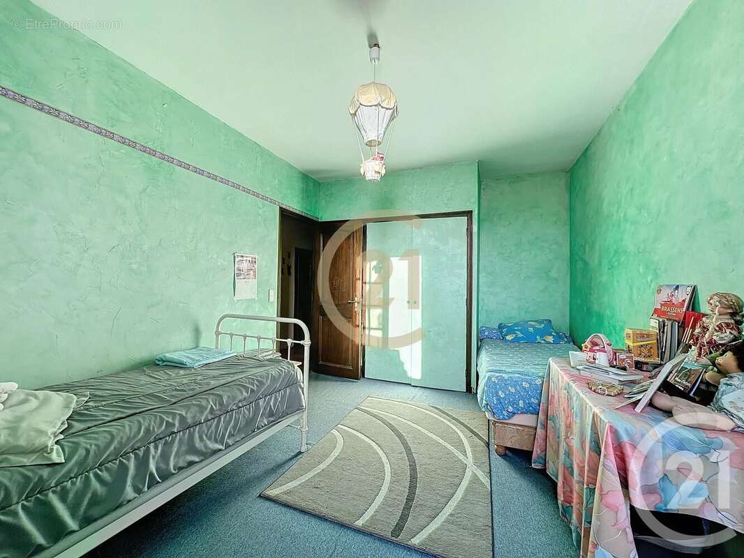 Maison 281 m² à Remoulins  - photo 9