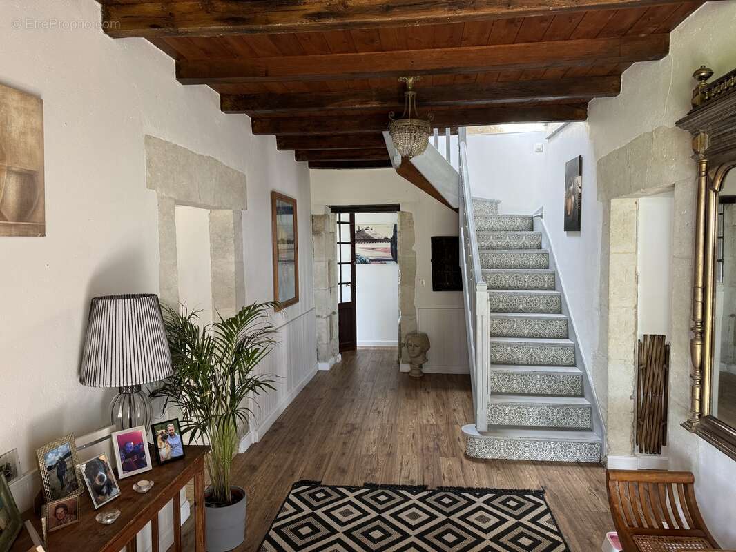 Maison 160 m² à Bellon  - photo 58