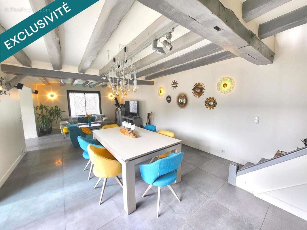 Maison 212 m² à Etrechy  - photo 7