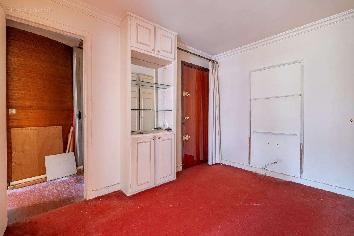 Appartement à VERSAILLES