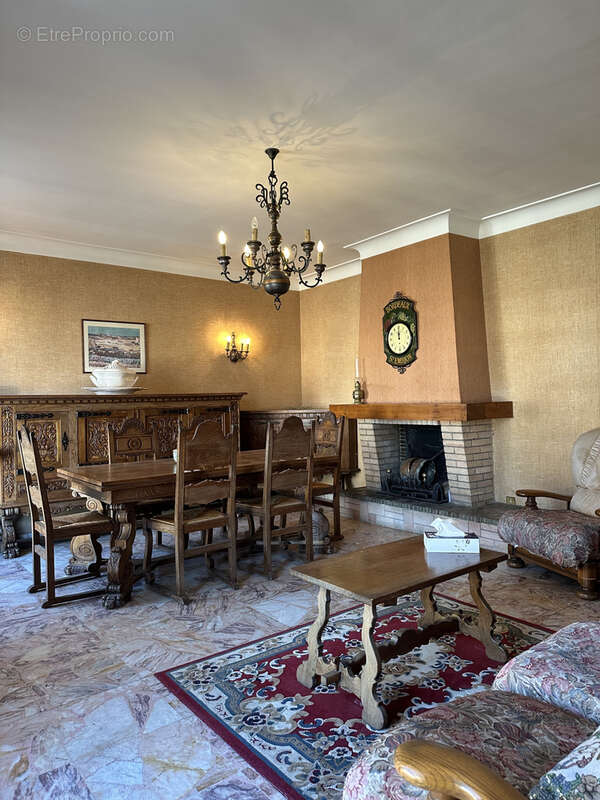 Maison à SAINT-CYPRIEN