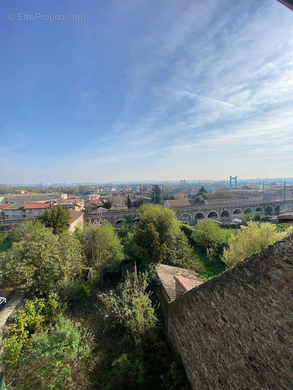 Appartement à SERRIERES