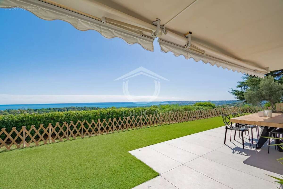 Appartement à VILLENEUVE-LOUBET