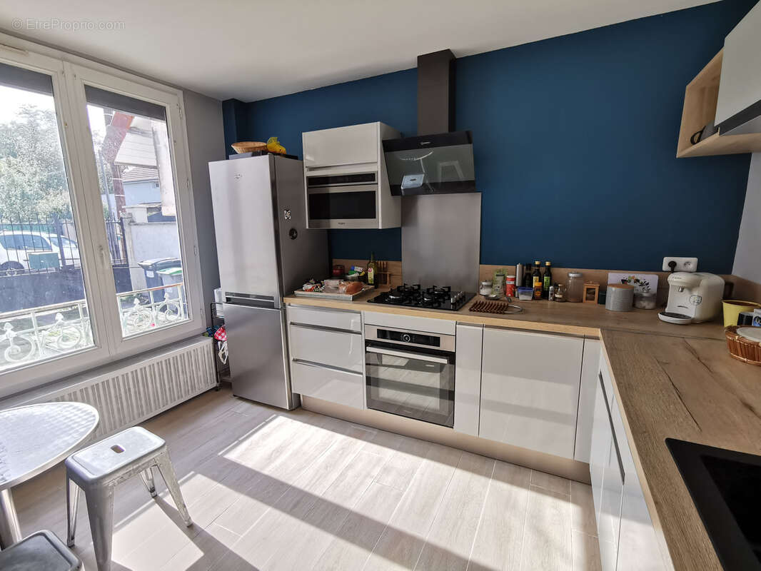 Maison à VIGNEUX-SUR-SEINE