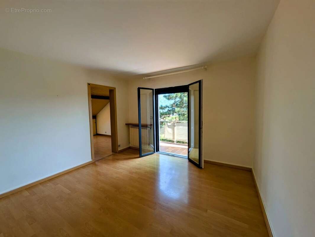 Maison à GILLY-SUR-ISERE