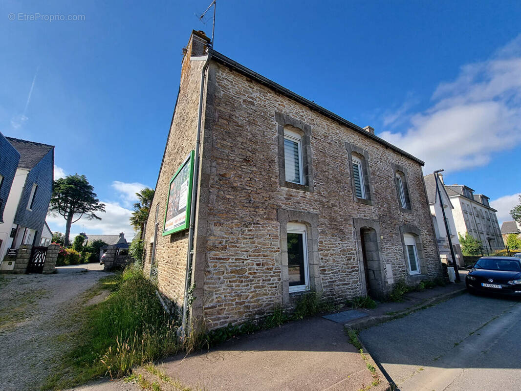 Appartement à QUIMPERLE