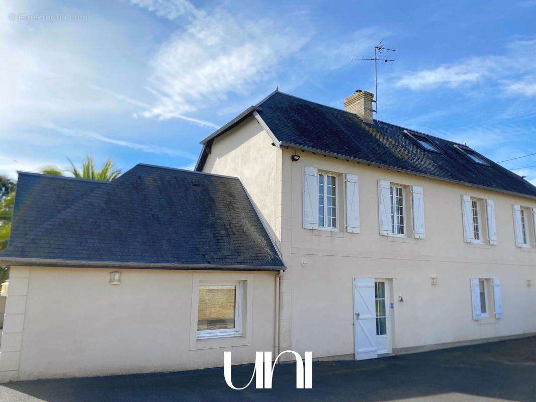 Maison à GRANDCAMP-MAISY