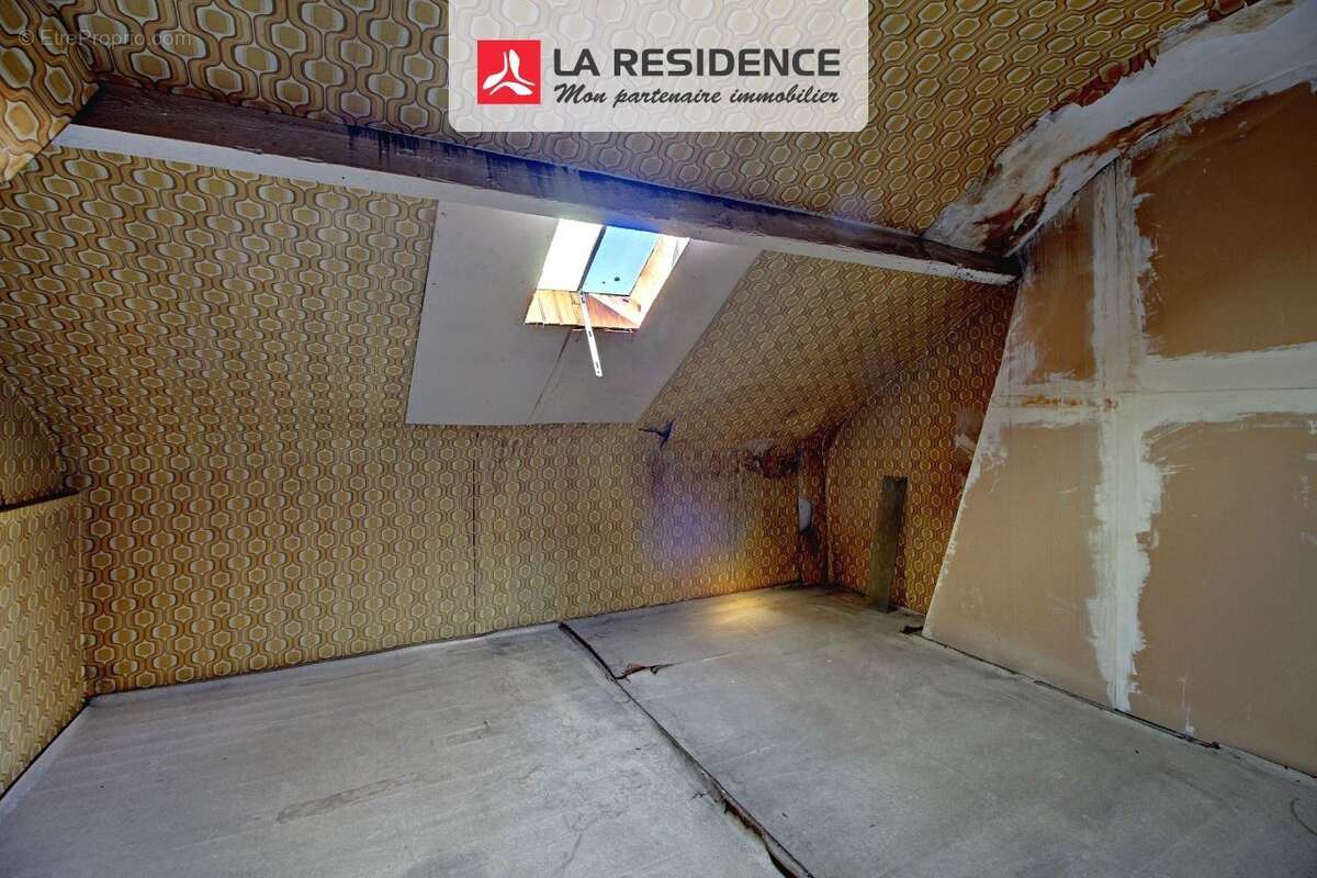 Maison 80 m² à Saint-Etienne-Du-Rouvray  - photo 8