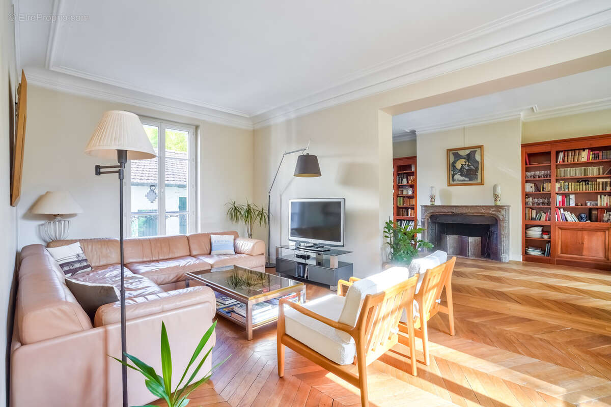 Maison à LE VESINET