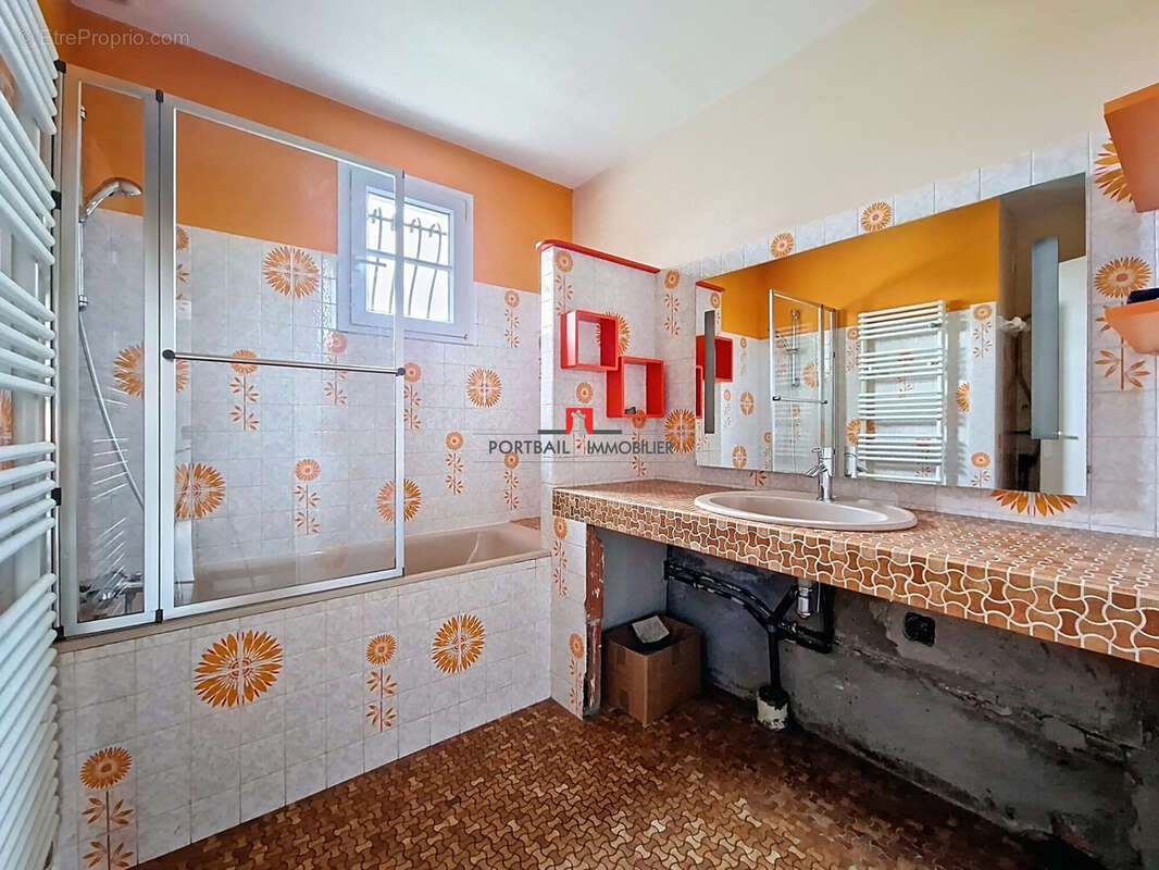 Maison à LA LANDE-DE-FRONSAC