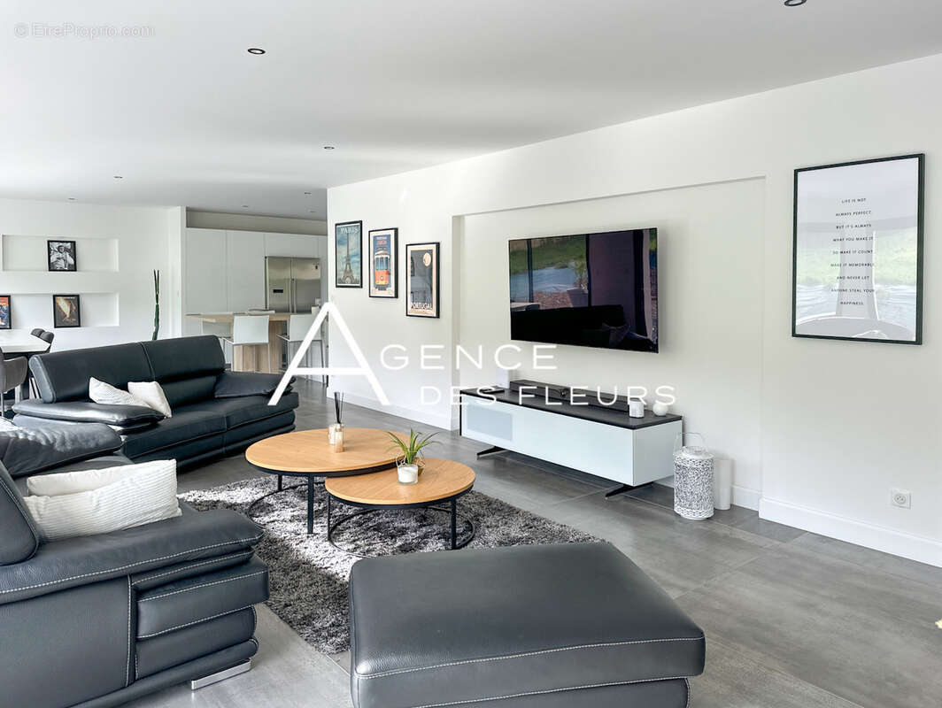 Maison à LA SAUSSAYE