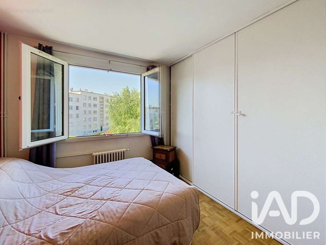 Photo 9 - Appartement à GARCHES