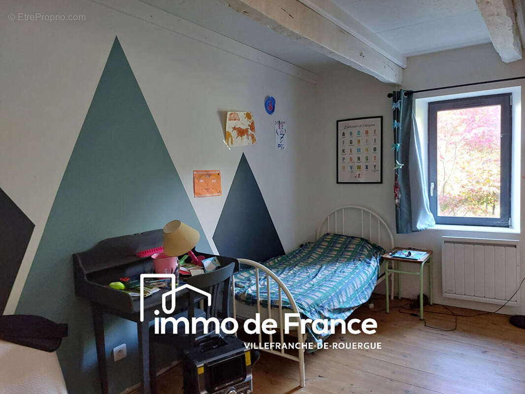 Maison à LA SALVETAT-PEYRALES