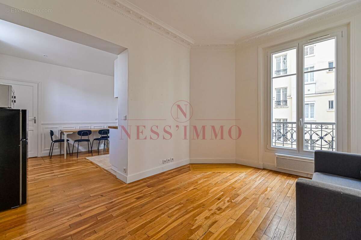 Appartement à PARIS-19E