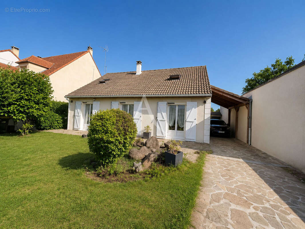 Maison Tournan En Brie 6 pièce(s) 125 m2 - photo 2