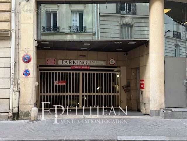 Parking rue Magdebourg - photo 4