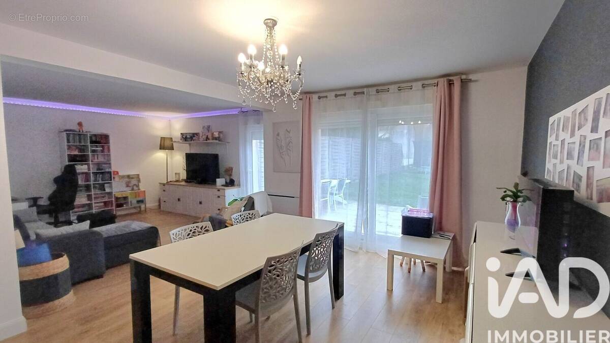 Photo 1 - Maison à LAGNY-LE-SEC
